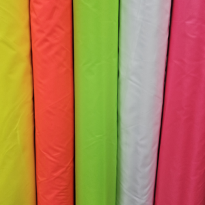 Impermeable liso
